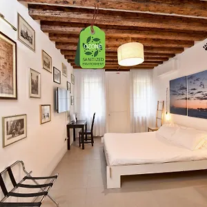 Sottopiano - Comfort In The Center Venise